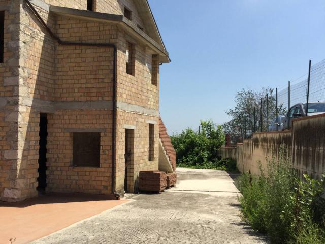 Villa Indipendente in vendita a Valle Senzana, Ascoli Piceno