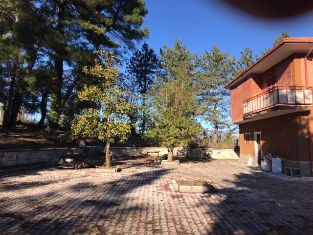 Villa Indipendente in vendita a Monticelli, Marche