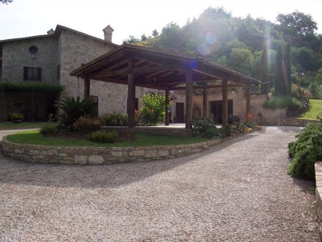 Villa Indipendente in vendita a Monticelli, Marche