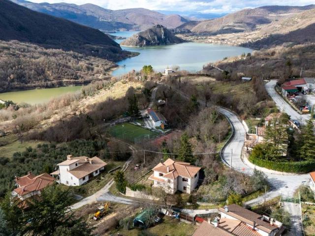Villa Indipendente in vendita a Ascrea, Lazio