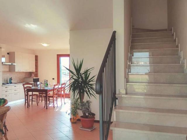 Villa Indipendente in vendita a Asigliano Veneto, Veneto