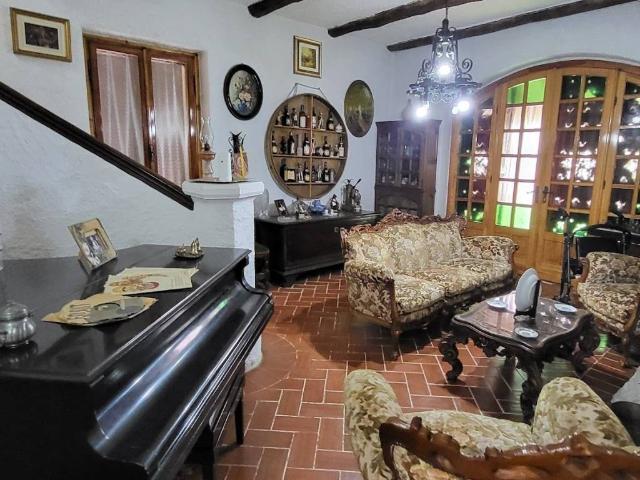 Villa Indipendente in vendita a Piemonte, Vercelli