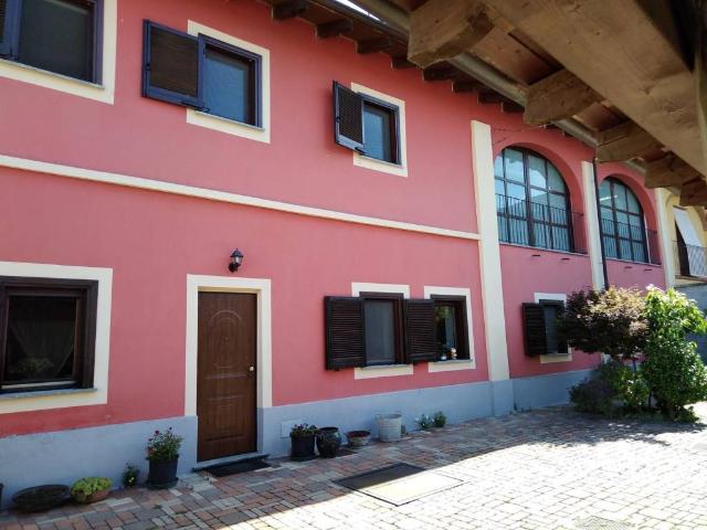 Villa Indipendente in vendita a Piemonte, Vercelli