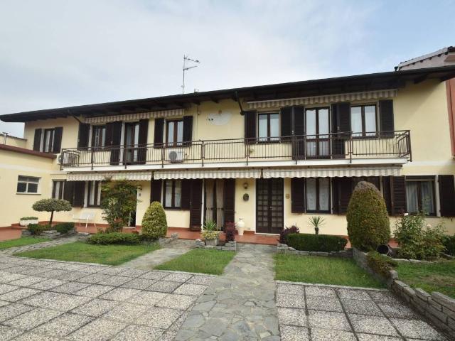 Villa Indipendente in vendita a Piemonte, Vercelli