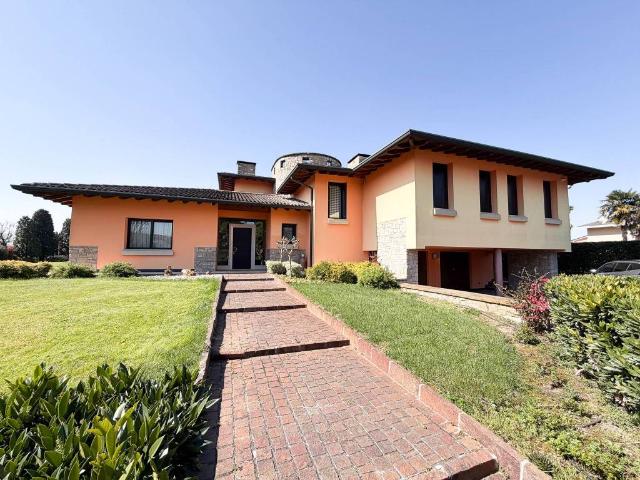 Villa Indipendente in vendita a Castelnuovo, Asola