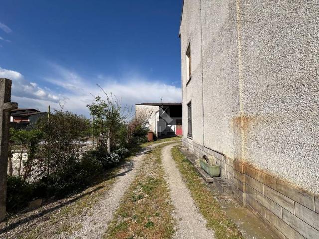 Villa Indipendente in vendita a Castelnuovo, Asola