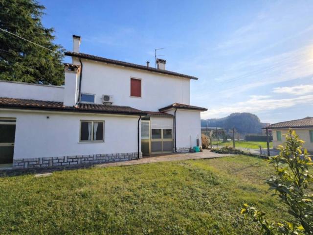 Villa Indipendente in vendita a Fonte, Asolo