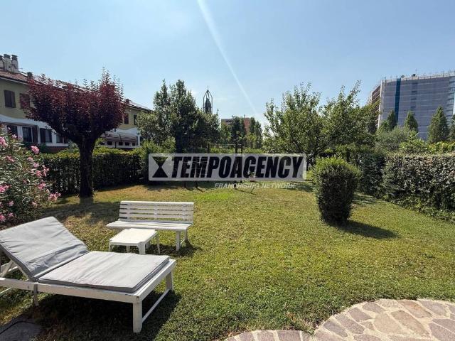 Villa Indipendente in vendita a Assago, Lombardia