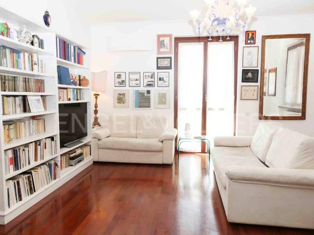 Villa Indipendente in vendita a Assago, Lombardia