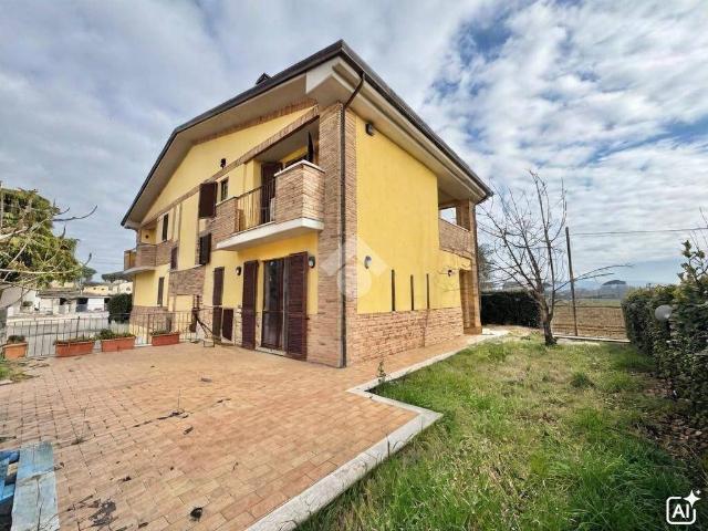 Villa Indipendente in vendita a Assisi, Umbria