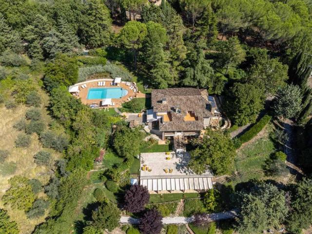 Villa Indipendente in vendita a Assisi, Umbria