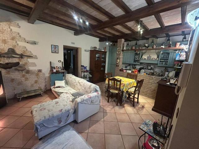 Villa Indipendente in vendita a Col d'Erba III, Assisi
