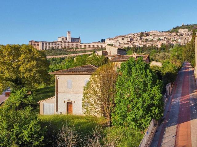 Rustico in vendita a Assisi, Umbria