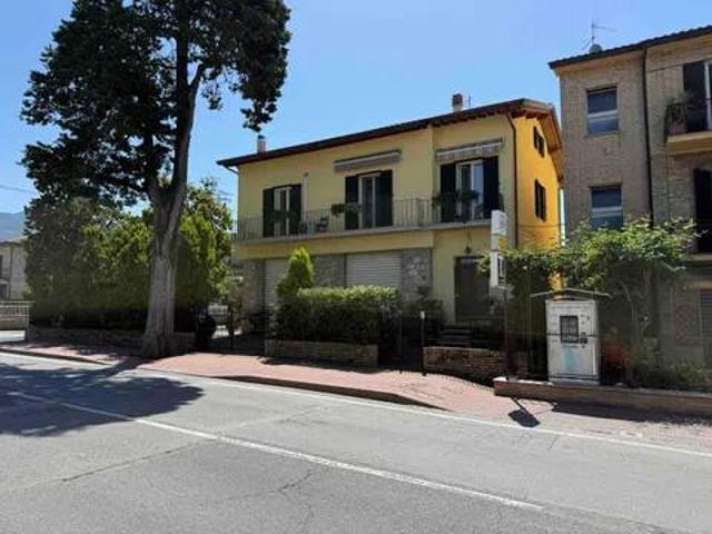 Villa Indipendente in vendita a Assisi, Umbria