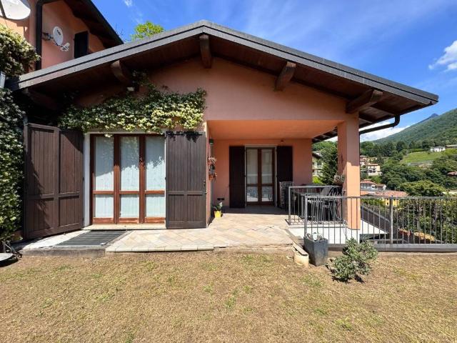 Villa Indipendente in vendita a Asso, Lombardia