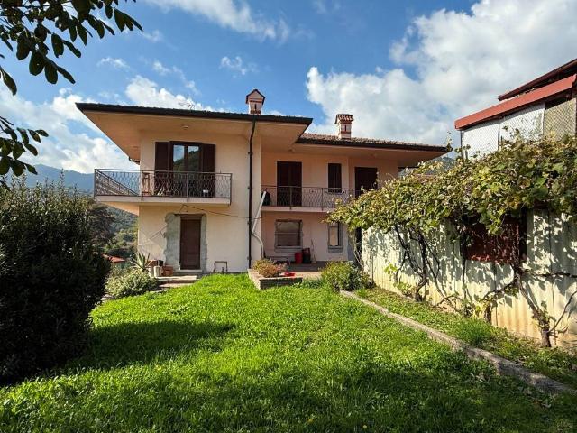 Villa Indipendente in vendita a Pagnano, Asso