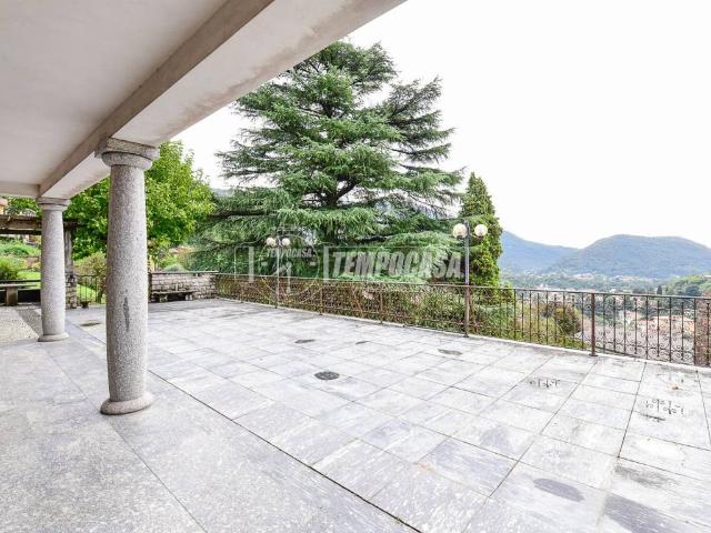 Villa Indipendente in vendita a Pagnano, Asso