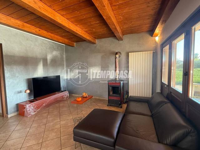 Villa Indipendente in vendita a Quarto Inferiore, Piemonte