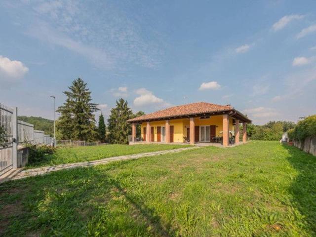 Villa Indipendente in vendita a Quarto Inferiore, Piemonte