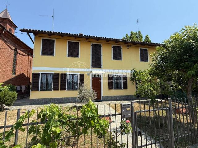 Villa Indipendente in vendita a Piemonte, Asti