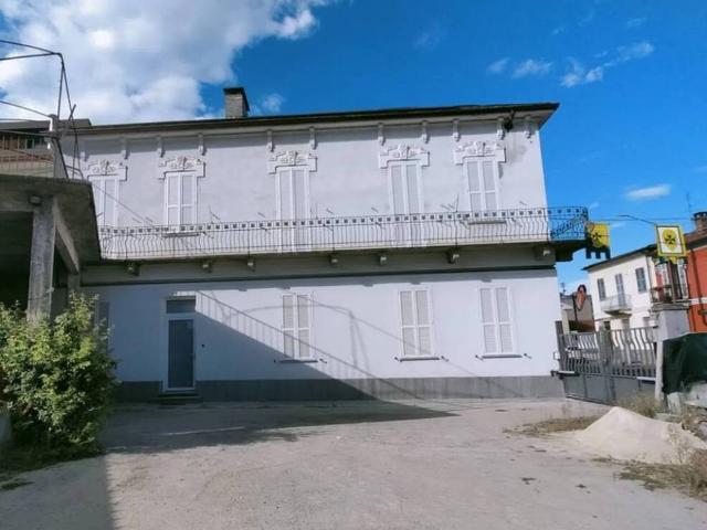 Villa Indipendente in vendita a Piemonte, Asti