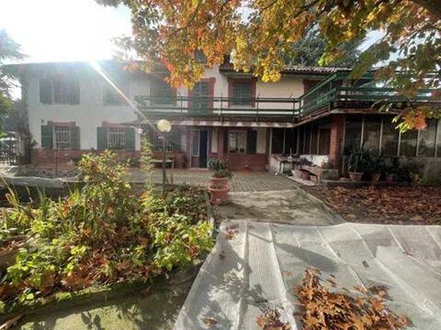 Villa Indipendente in vendita a Montemarzo, Piemonte