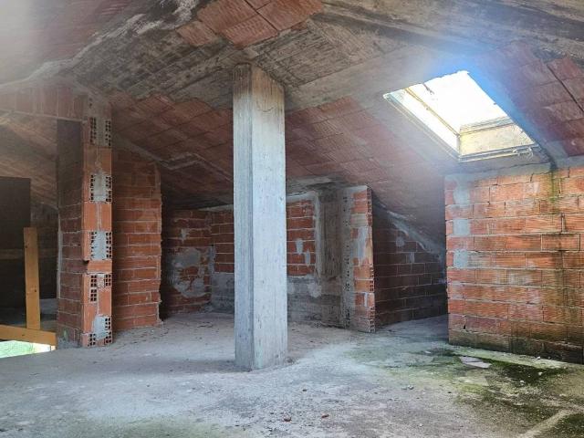 Villa Indipendente in vendita a Piemonte, Asti