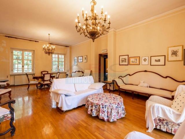 Villa Indipendente in vendita a Piemonte, Asti