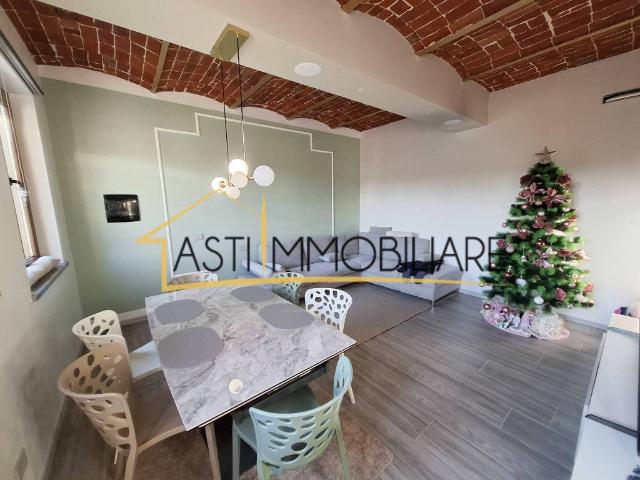 Villa Indipendente in vendita a Piemonte, Asti