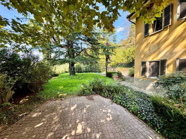 Villa Indipendente in vendita a Piemonte, Asti