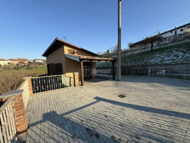 Villa Indipendente in vendita a Montemarzo, Piemonte