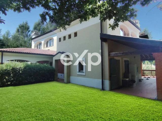 Villa Indipendente in vendita a Piemonte, Asti