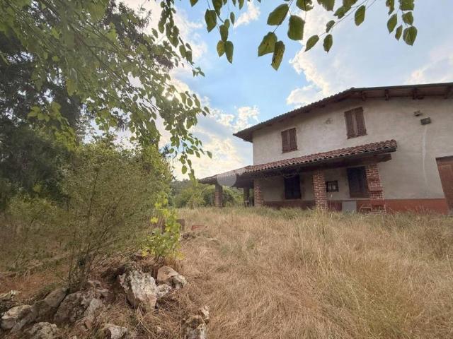 Villa Indipendente in vendita a Valfea, Asti