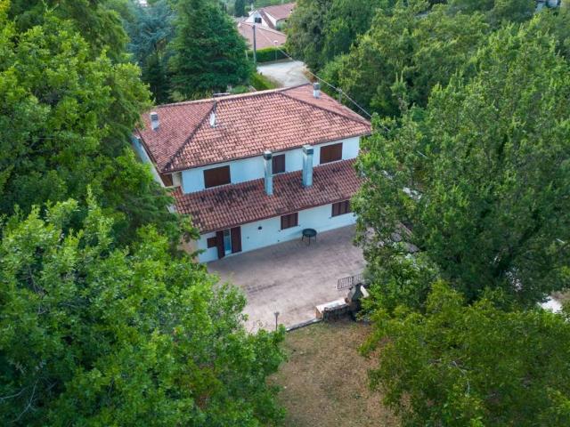 Villa Indipendente in vendita a Belmonte Castello, Lazio