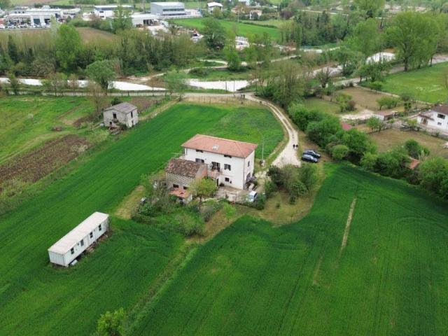 Villa Indipendente in vendita a Casalattico, Lazio