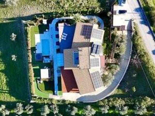Villa Indipendente in vendita a Atri, Abruzzo