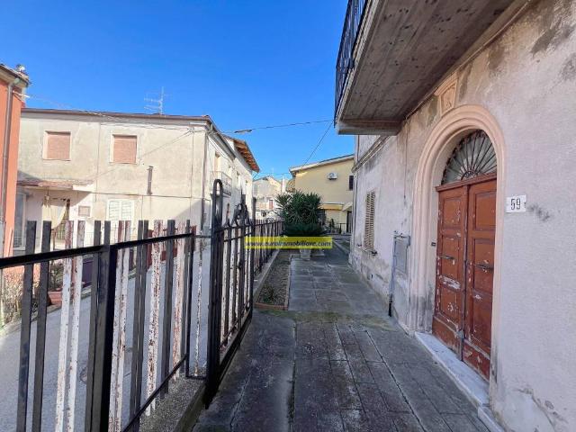 Villa Indipendente in vendita a Atri, Abruzzo