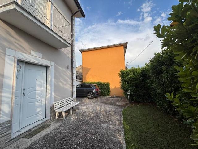 Villa Indipendente in vendita a Atripalda, Campania