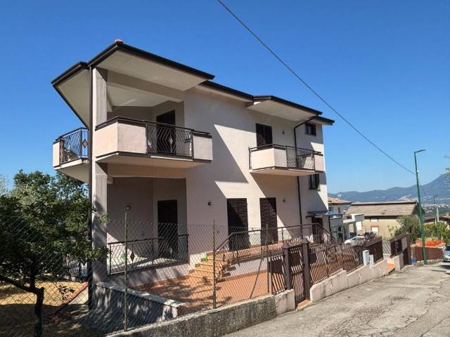 Villa Indipendente in vendita a Atripalda, Campania