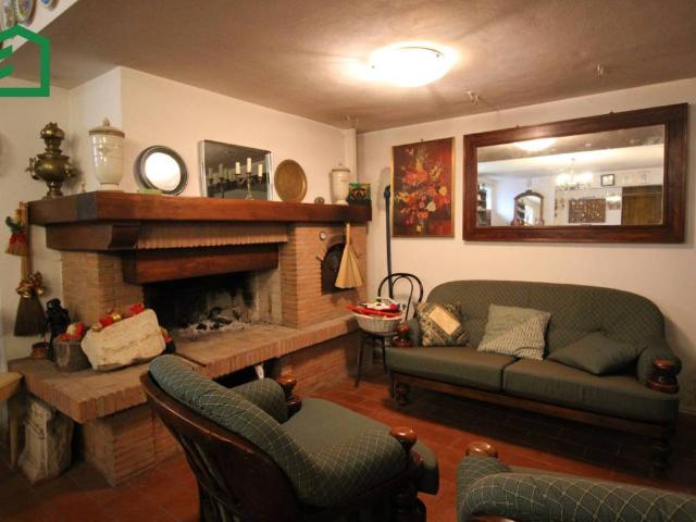 Villa Indipendente in vendita a Attigliano, Umbria