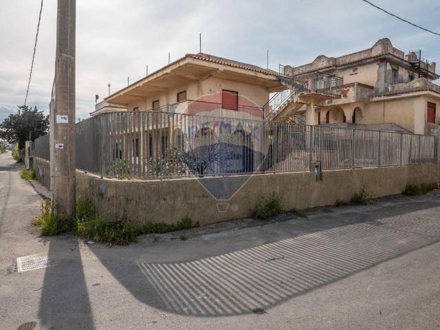 Villa Indipendente in vendita a Agnone Fortezza, Augusta