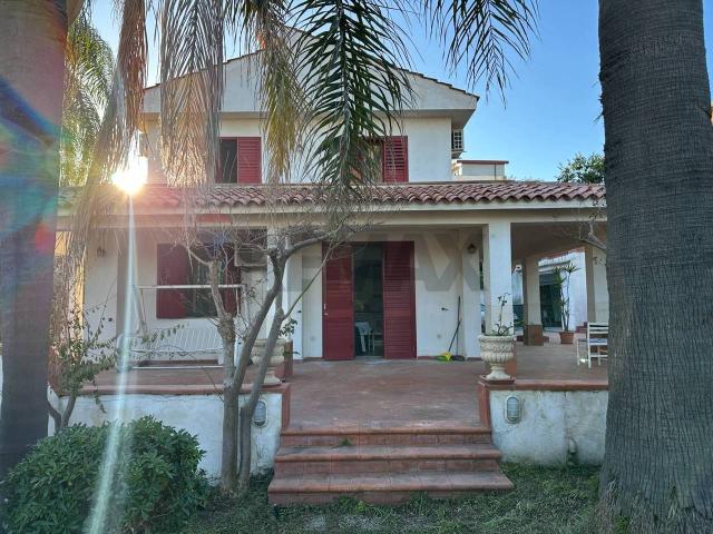 Villa Indipendente in vendita a Augusta, Sicilia