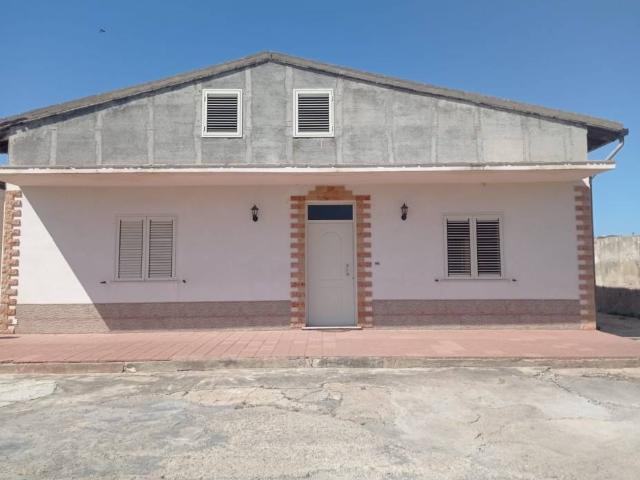 Villa Indipendente in vendita a Augusta, Sicilia