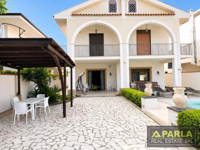 Villa Indipendente in vendita a Agnone Fortezza, Augusta