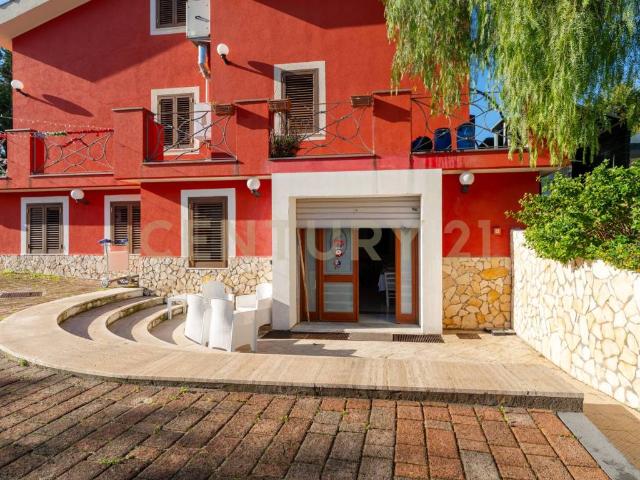 Villa Indipendente in vendita a Augusta, Sicilia