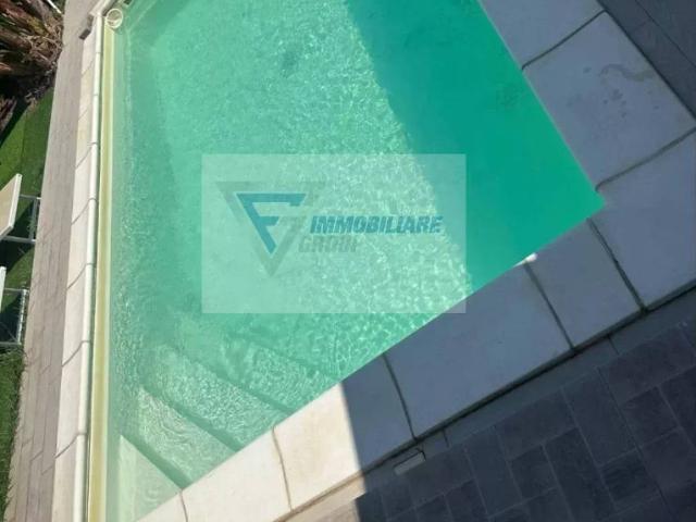 Villa Indipendente in vendita a Augusta, Sicilia
