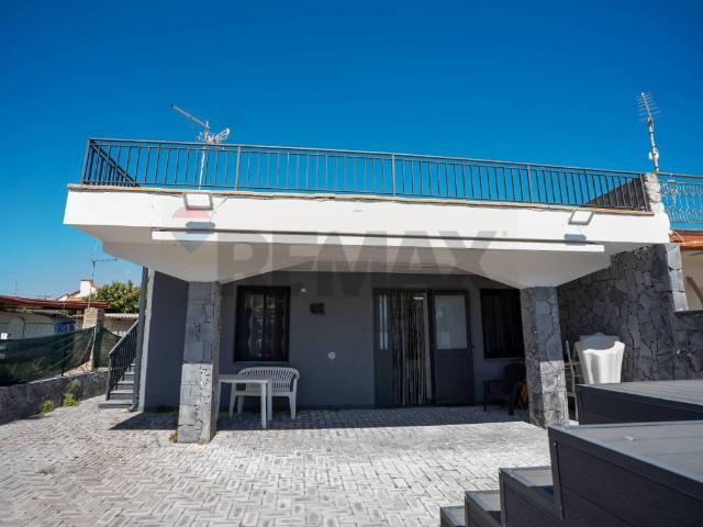Villa Indipendente in vendita a Agnone Fortezza, Augusta