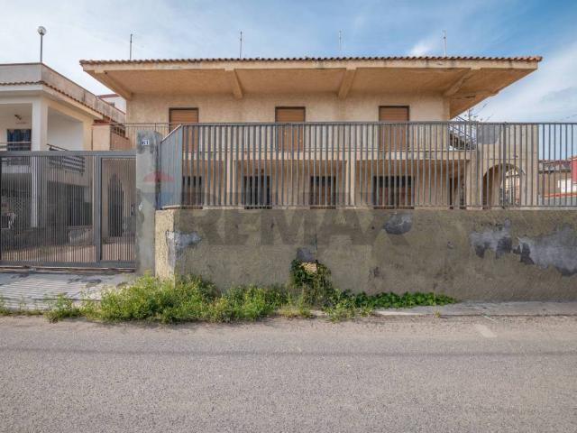Villa Indipendente in vendita a Agnone Fortezza, Augusta