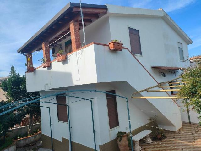 Villa Indipendente in vendita a Castelluccio, Augusta