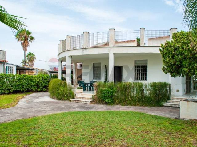Villa Indipendente in vendita a Agnone Fortezza, Augusta